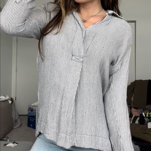 Free People Gorgeous Long Sleeve top!